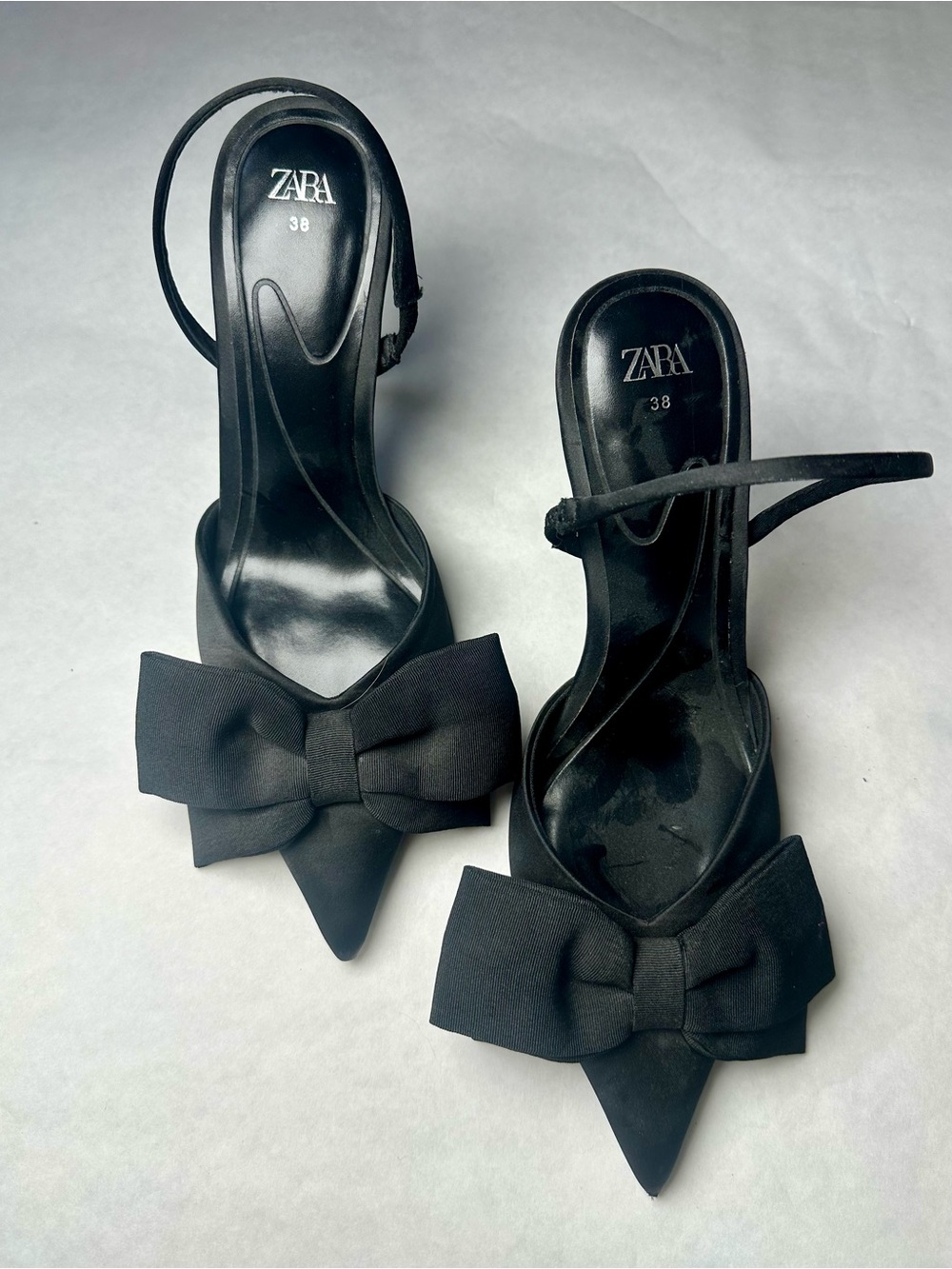 Zara Black Pointed Toe Bow Heels